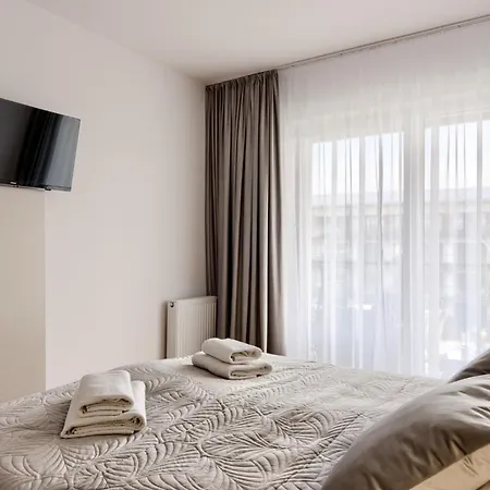 Oskar - Basen & - Dziwnów