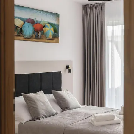 Oskar - Basen & - * Dziwnów