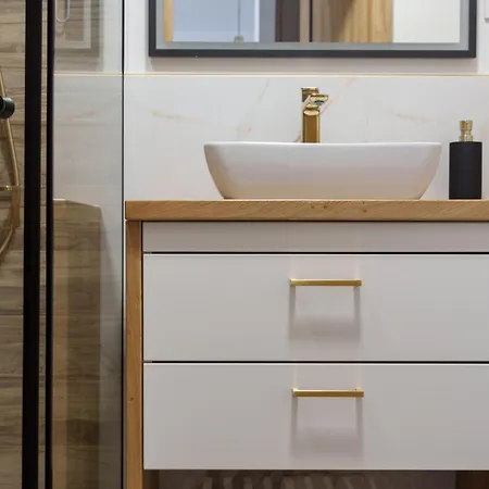 Oskar - Basen & - شقة