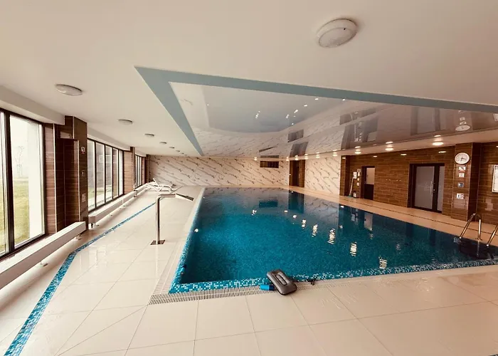 Oskar - Basen&spa - *